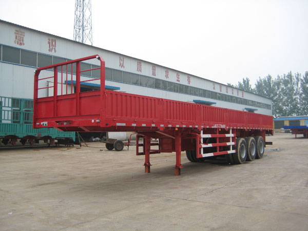 仓栏式半挂车 仓栏式半挂车
